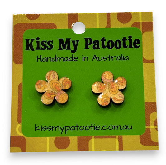 Retro wooden earrings  / studs