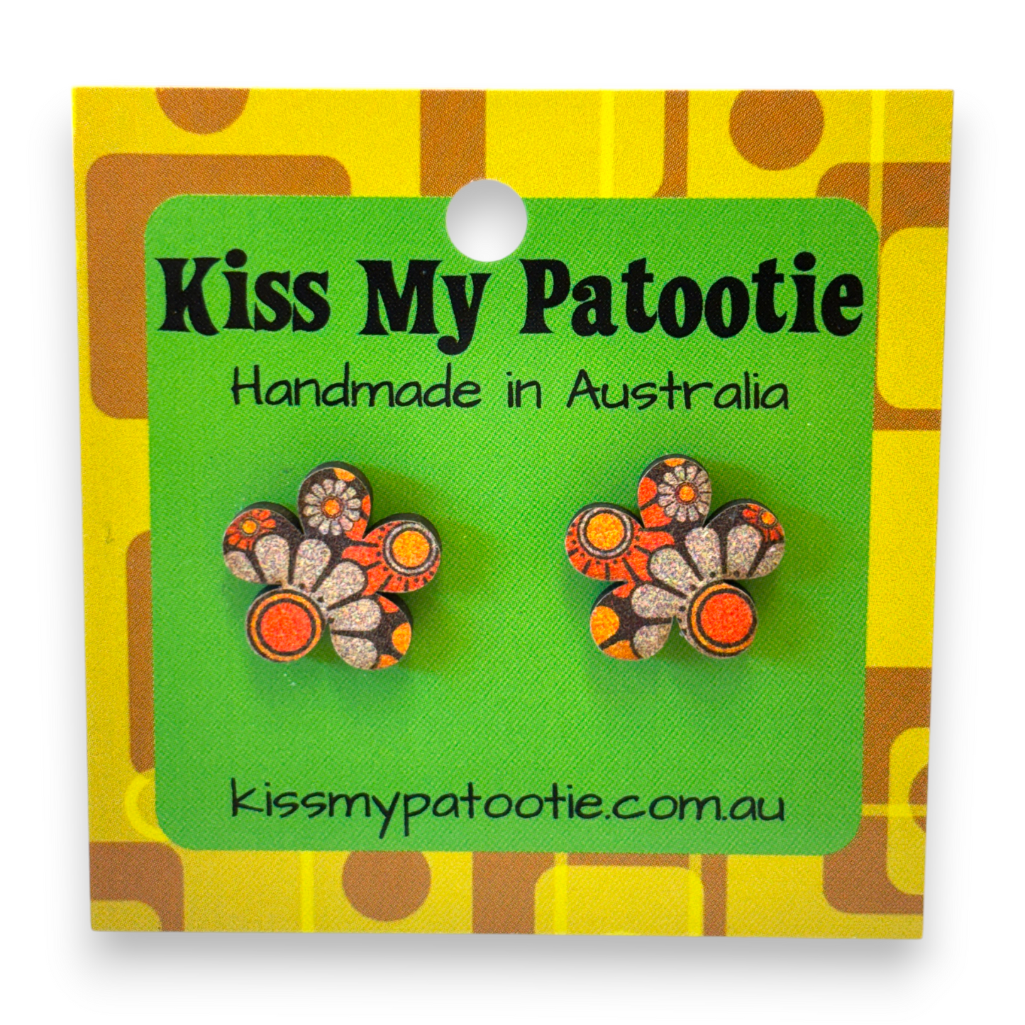 Retro wooden earrings / studs