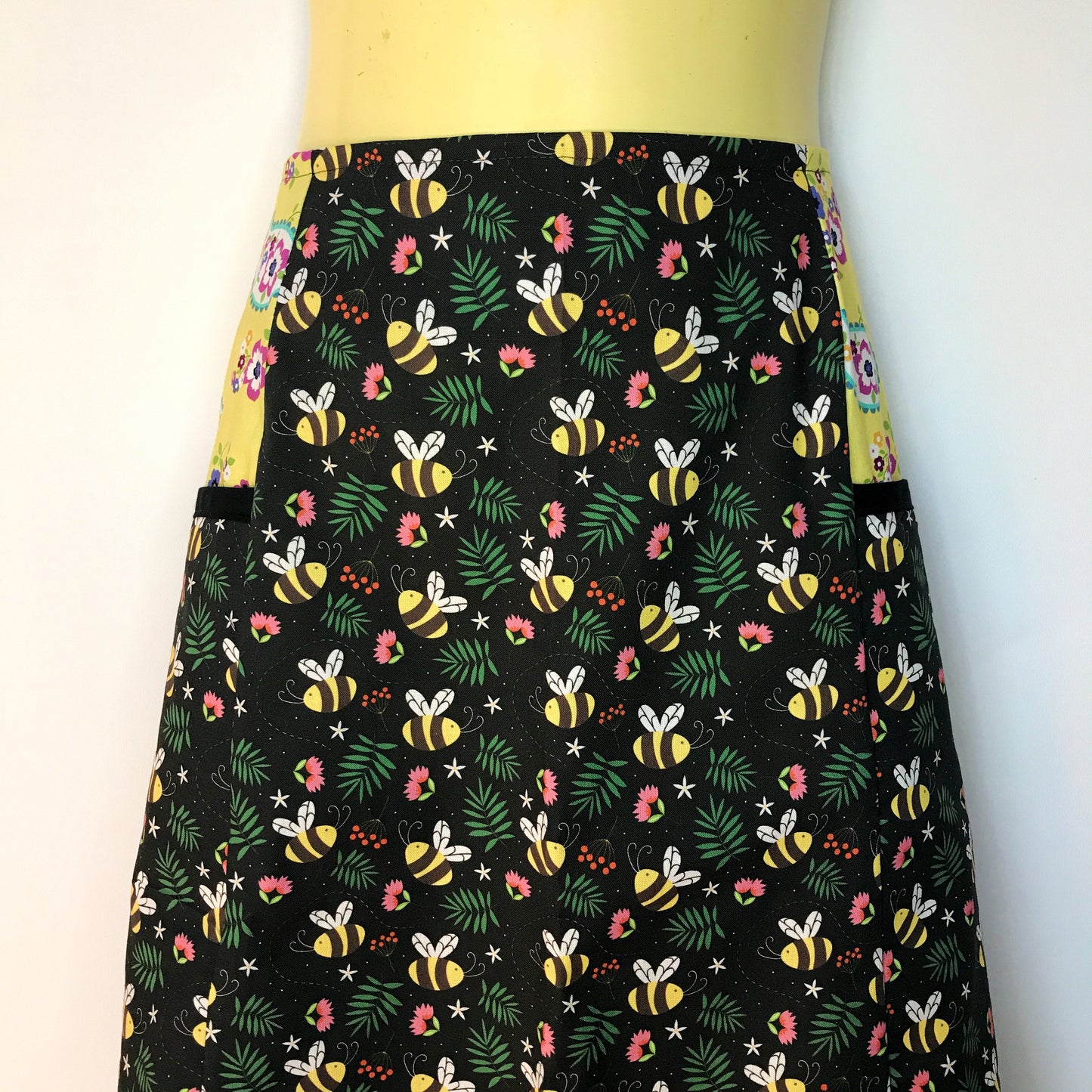 Ladies A Line Skirt - Bumble bees - sizes 8 - 18