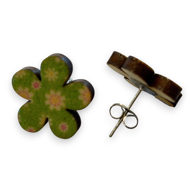 Retro wooden earrings  / studs