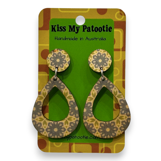 Retro wooden earrings