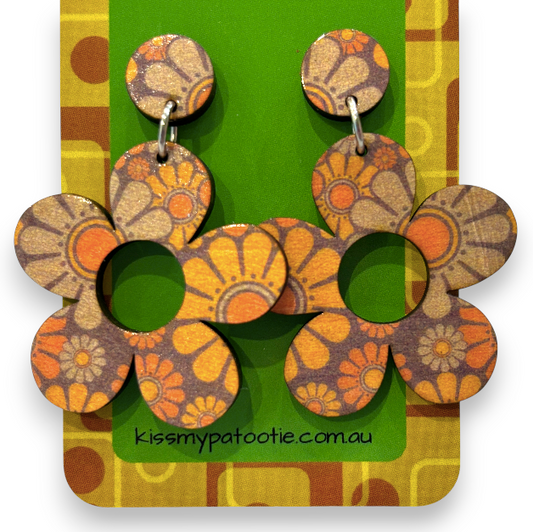 Retro wooden earrings