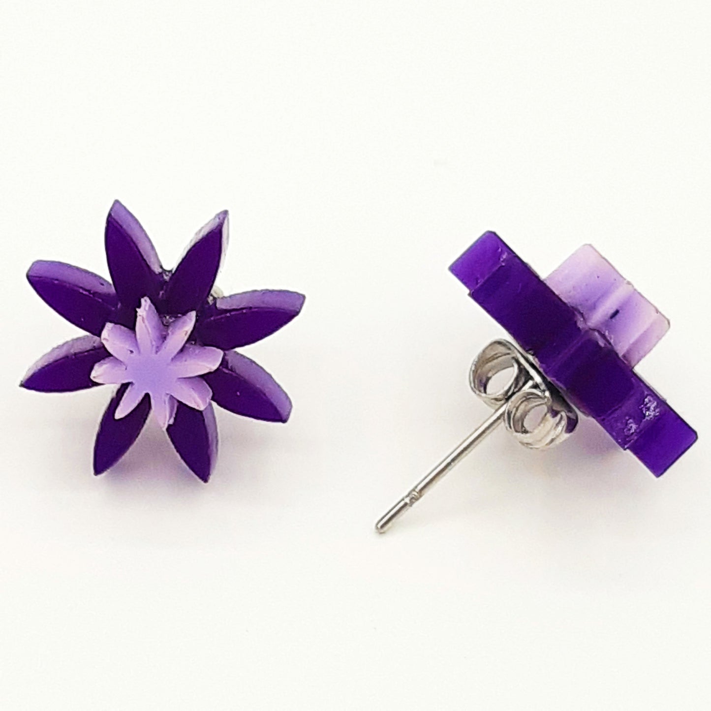 Flower laser cut acrylic earrings - daisy - purple