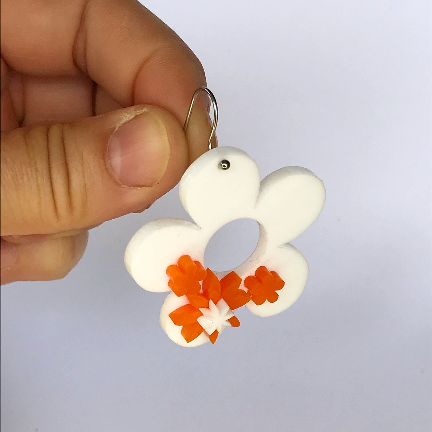 Retro Daisy Earrings - laser cut acrylic - white