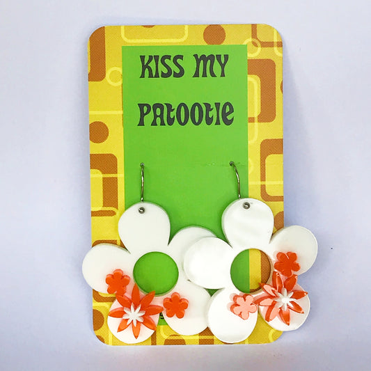 Retro Daisy Earrings - laser cut acrylic - white