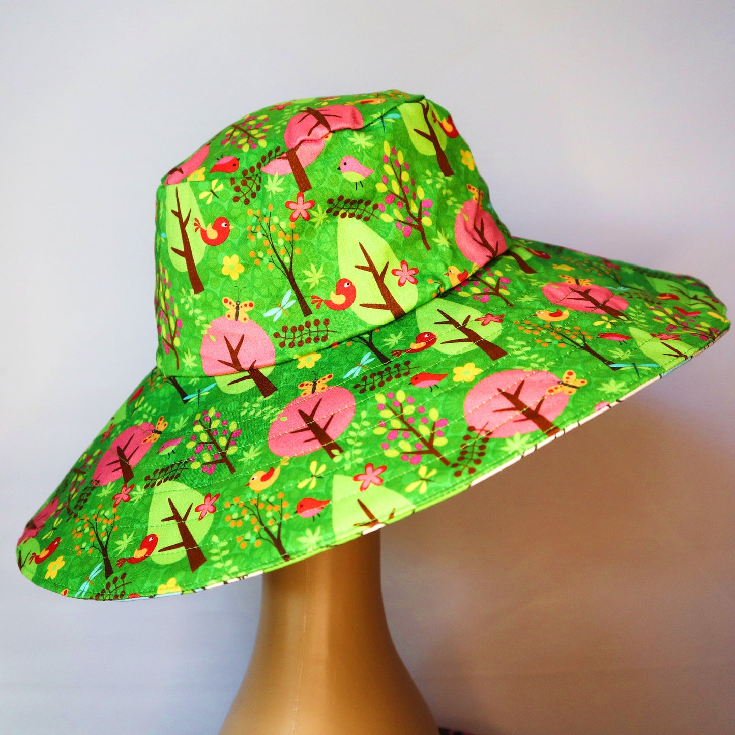Wide Brim Reversible Sun Hat - green woodland trees, bees