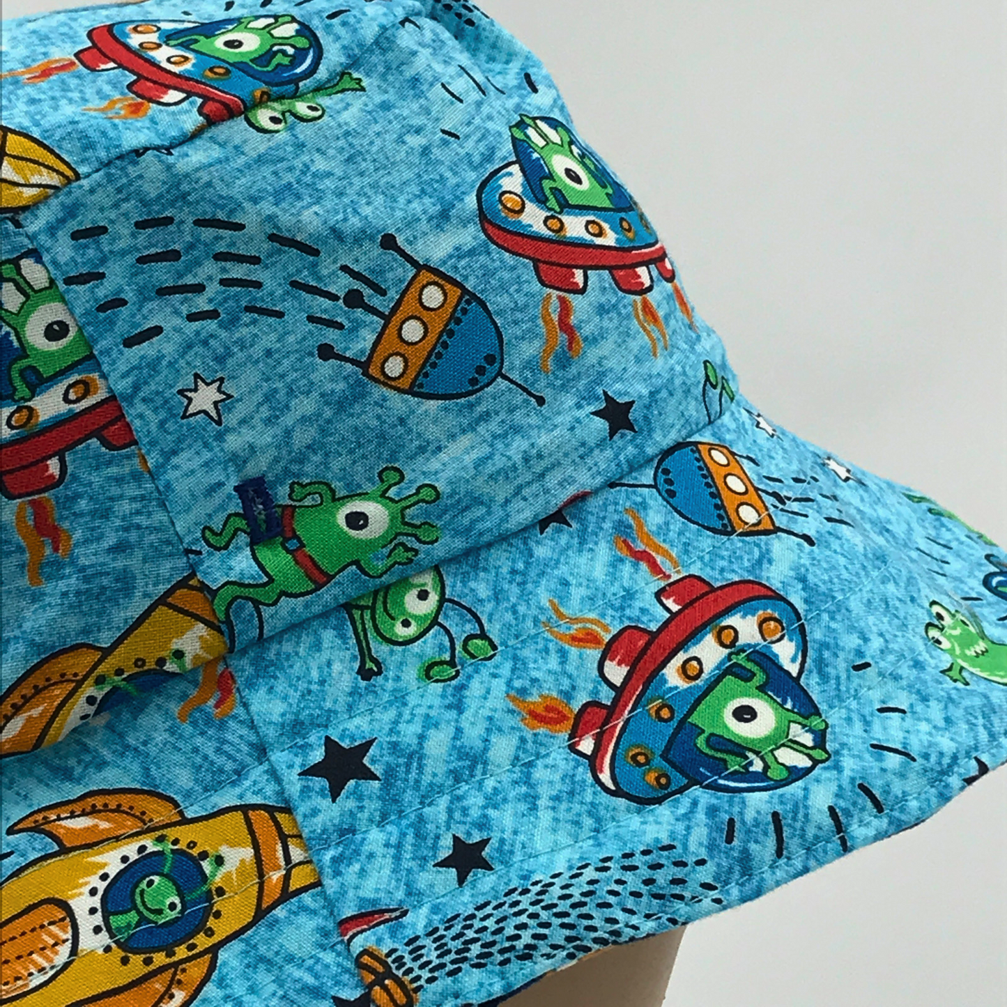 Baby / Kids Reversible Bucket Hat - aliens / spaceship