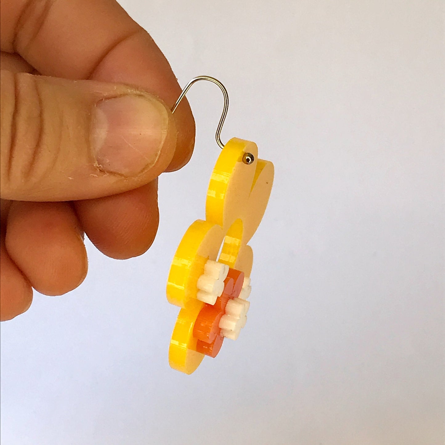 Retro Daisy Earrings - laser cut acrylic - yellow