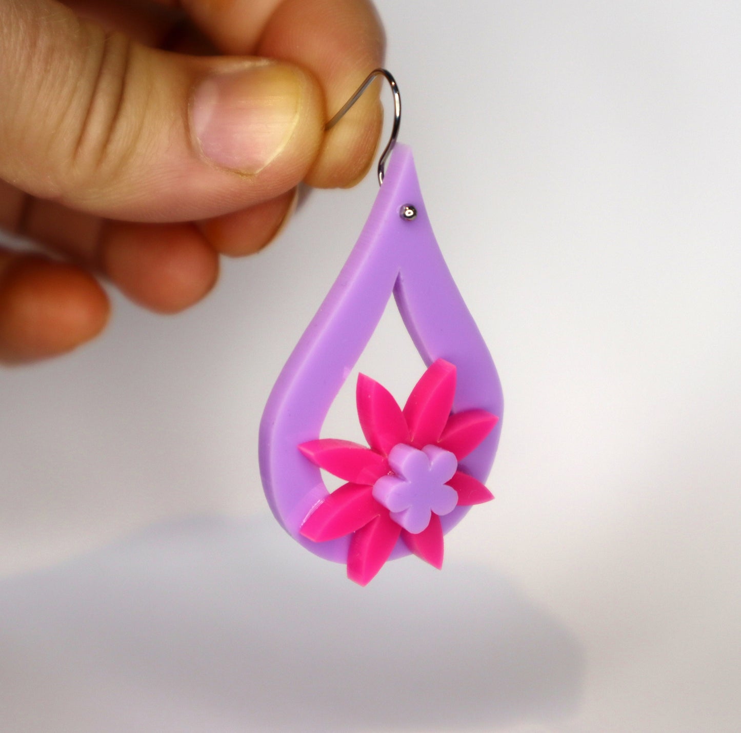 Teardrop Earrings - laser cut acrylic - daisy, purple