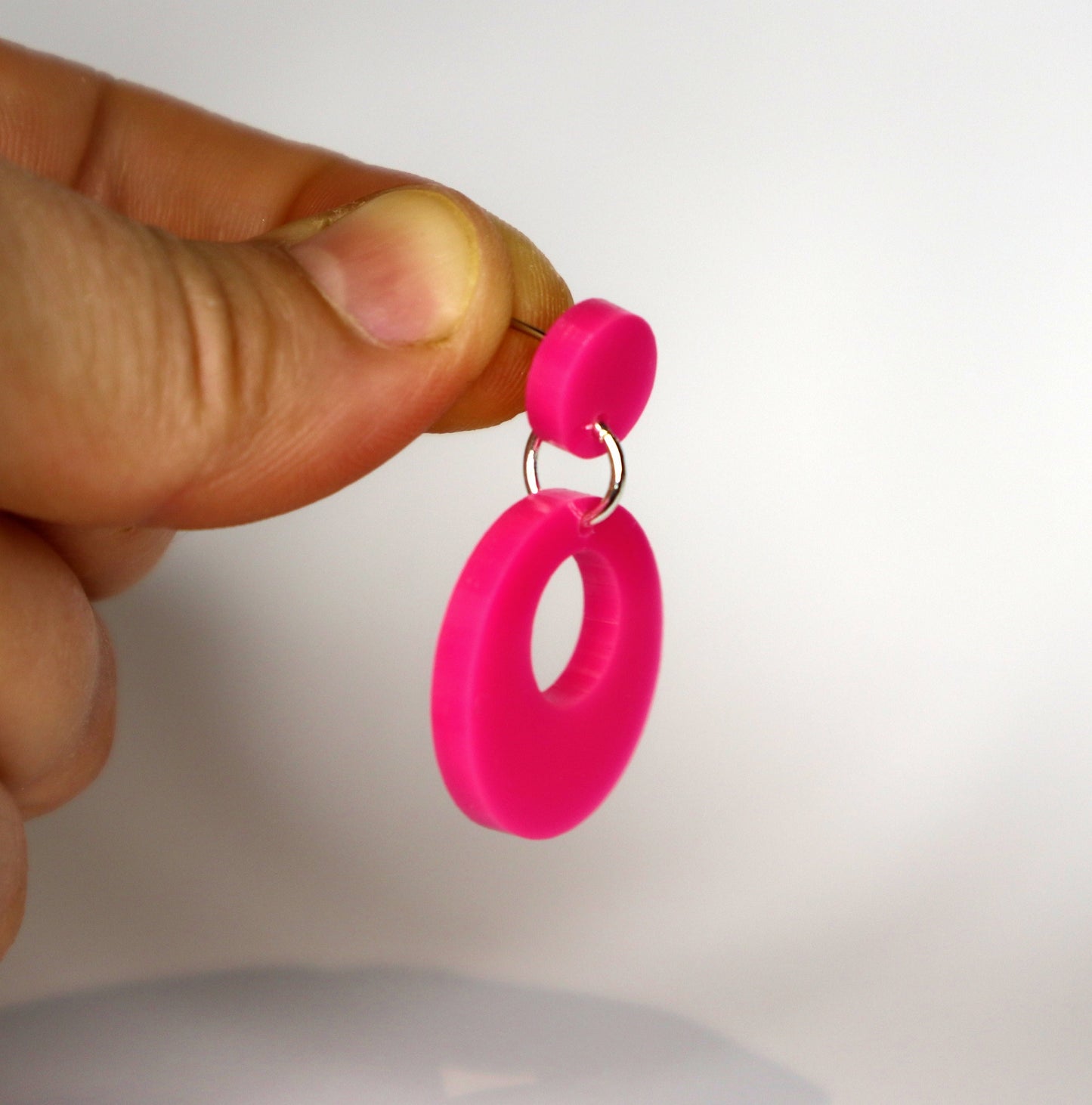 Retro Mod Earrings - laser cut acrylic - pink
