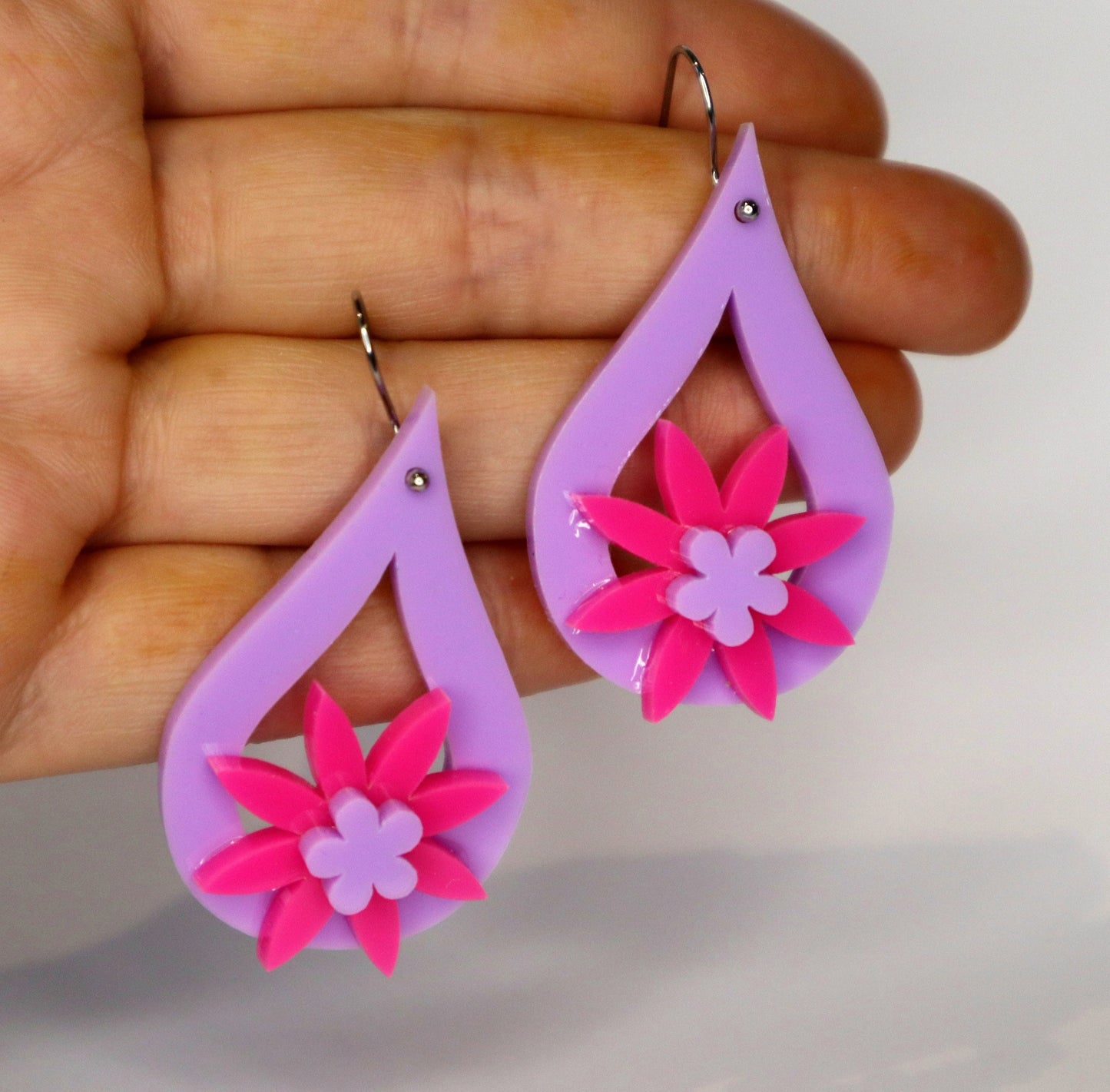 Teardrop Earrings - laser cut acrylic - daisy, purple
