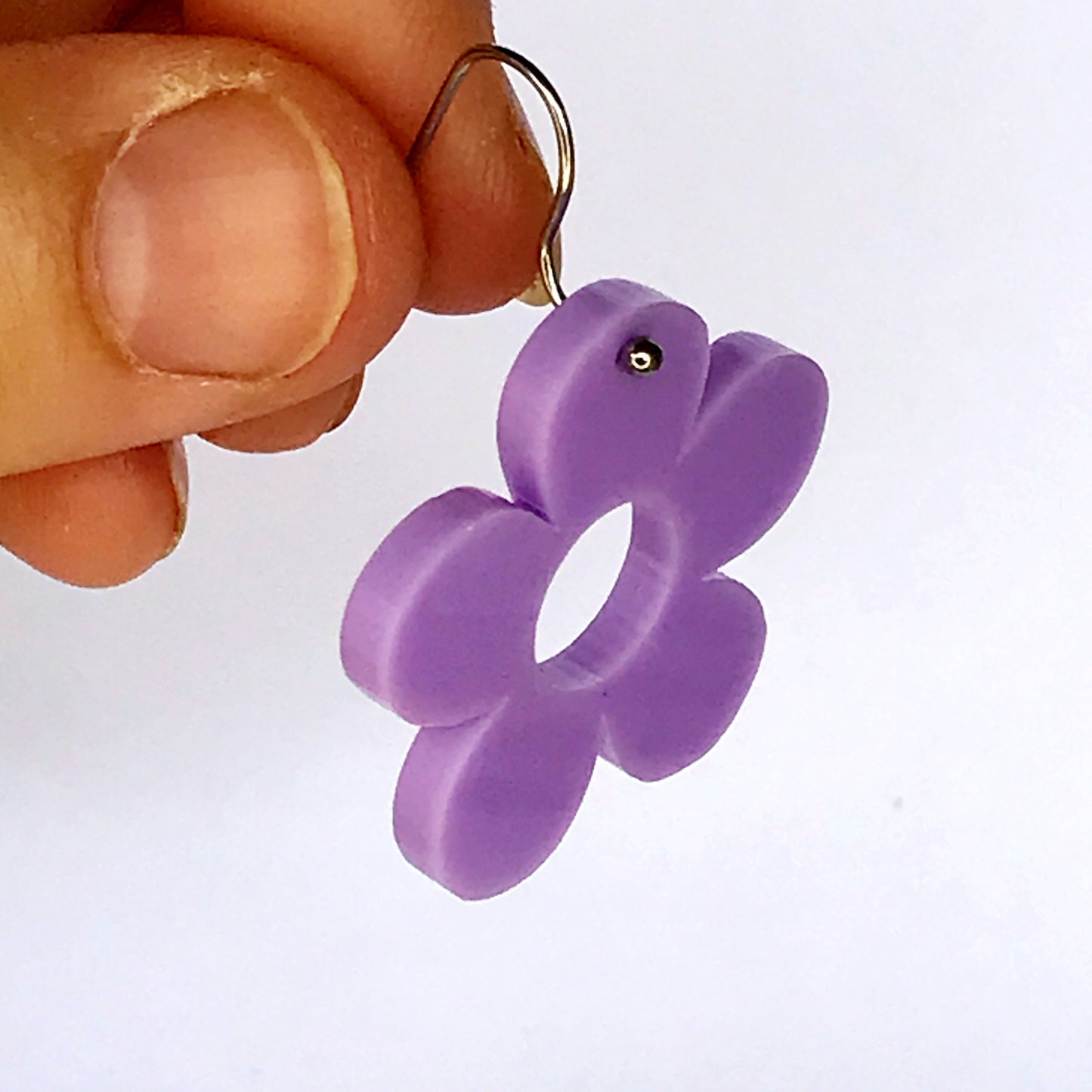 Retro Daisy Earrings - laser cut acrylic - purple