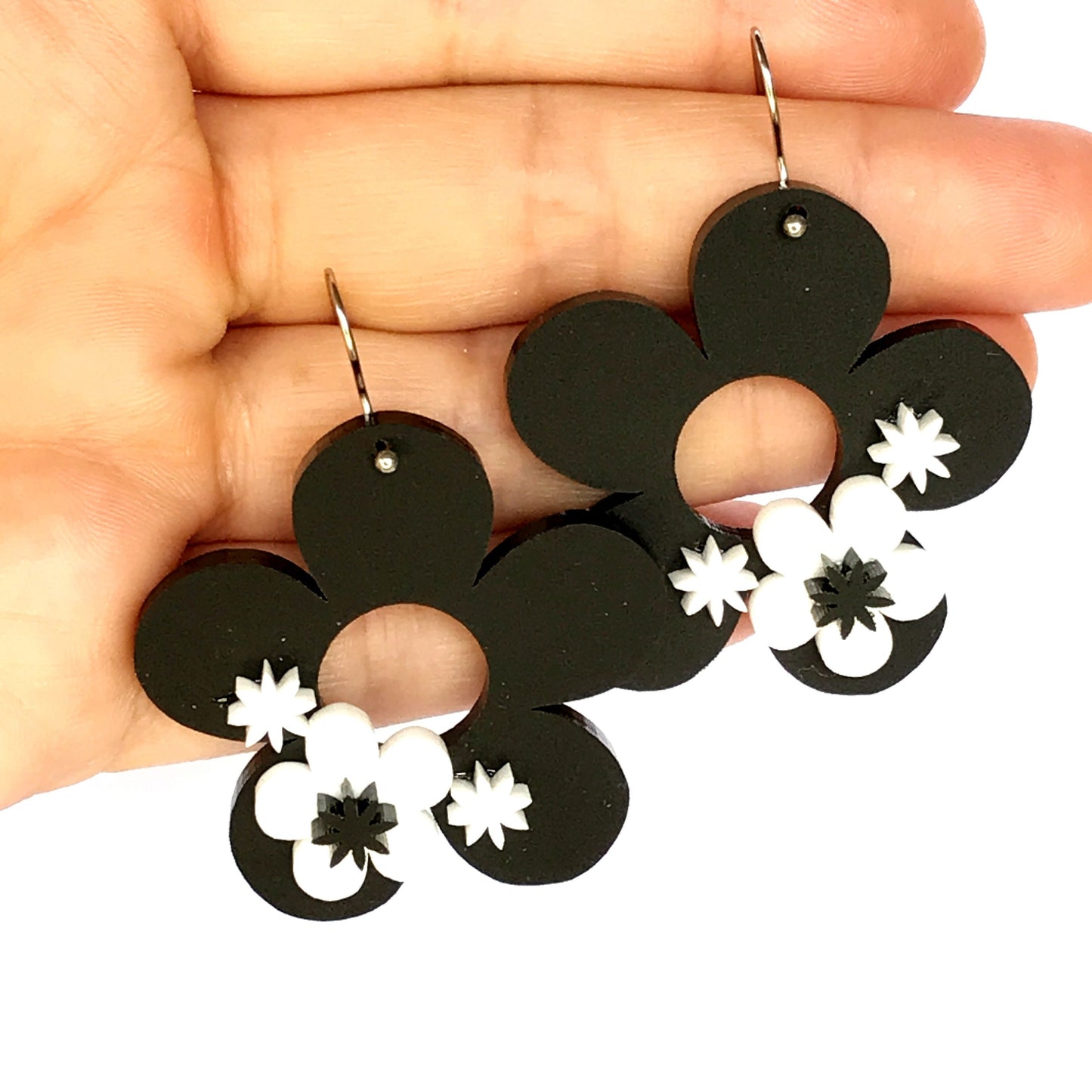 Retro Daisy Earrings - laser cut acrylic - flower power - black